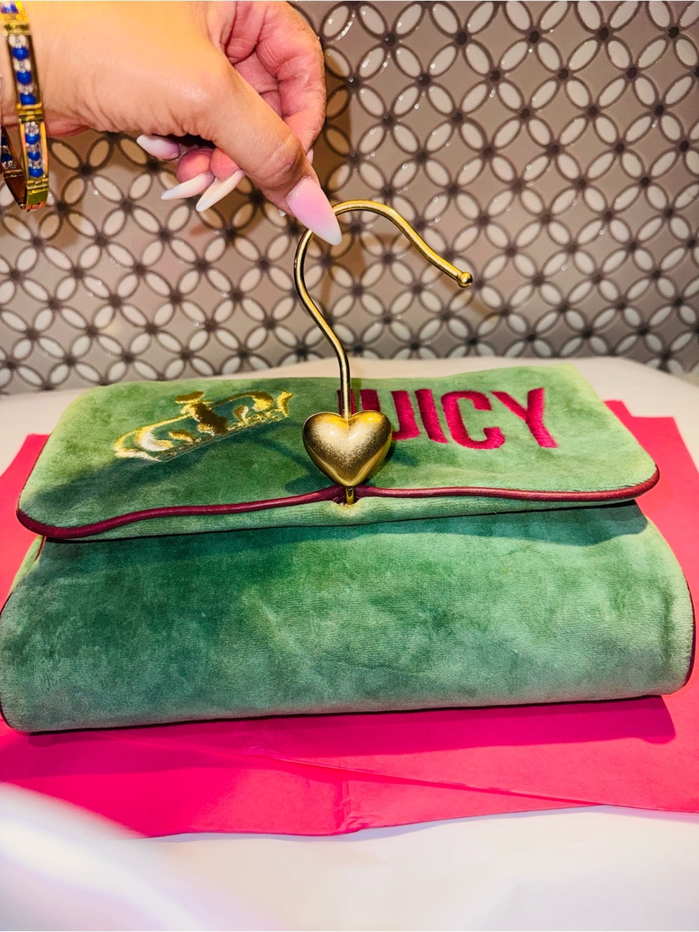 👑 VTG Y2K Juicy Couture Green Velour Hanger Makeup Bag • Real Juicy Princess - Picture 4 of 11